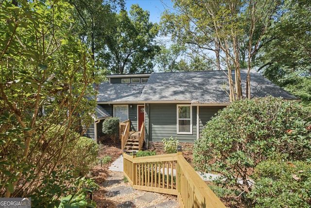 98 Geraldine Drive SE, Smyrna, GA 30082