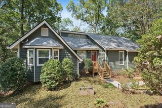 98 Geraldine Drive SE, Smyrna, GA 30082
