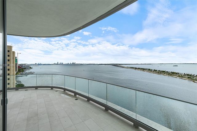 175 SE 25th road 1601, Miami, FL 33129