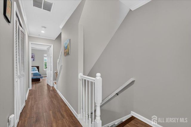 1008 Blossom Circle, South Brunswick, NJ 08810