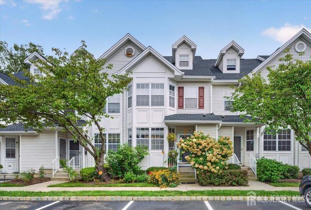 1008 Blossom Circle, South Brunswick, NJ 08810