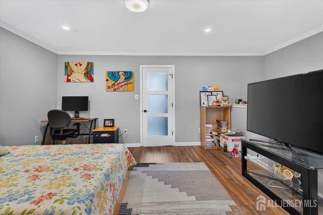 1008 Blossom Circle, South Brunswick, NJ 08810