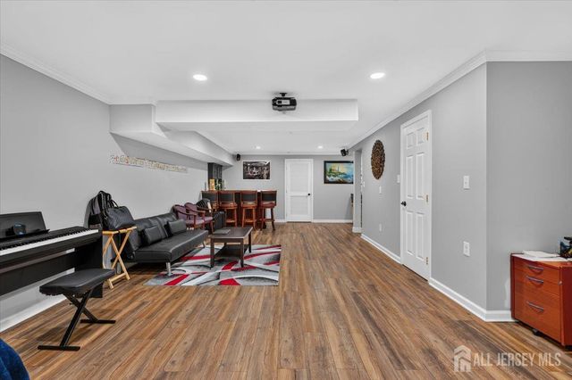 1008 Blossom Circle, South Brunswick, NJ 08810