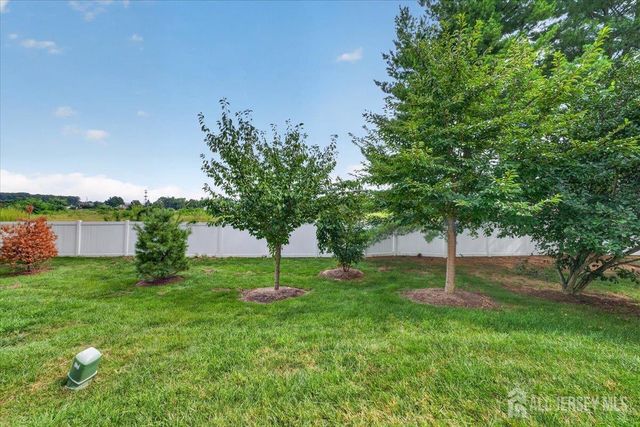 1008 Blossom Circle, South Brunswick, NJ 08810