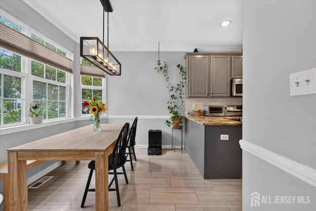 1008 Blossom Circle, South Brunswick, NJ 08810
