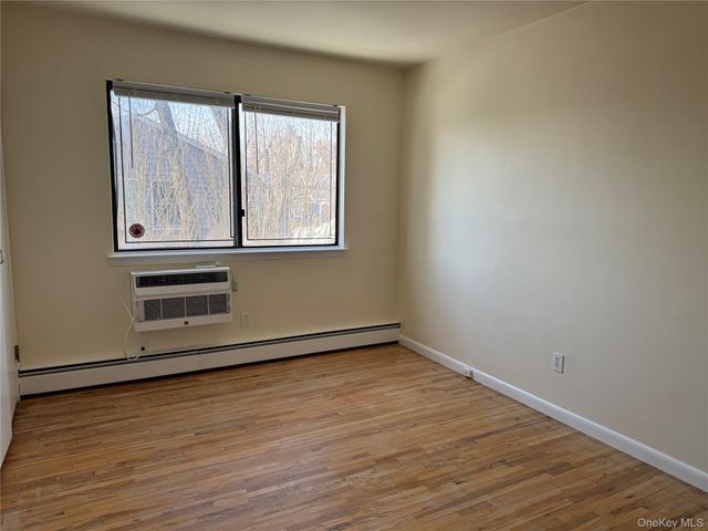 37A Norwood Road Left Side, Port Washington, NY 11050