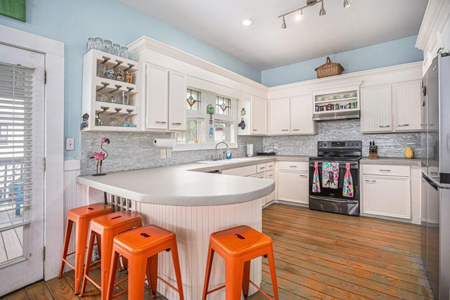 16615 Mansvelt Road, Jamaica Beach, TX 77554