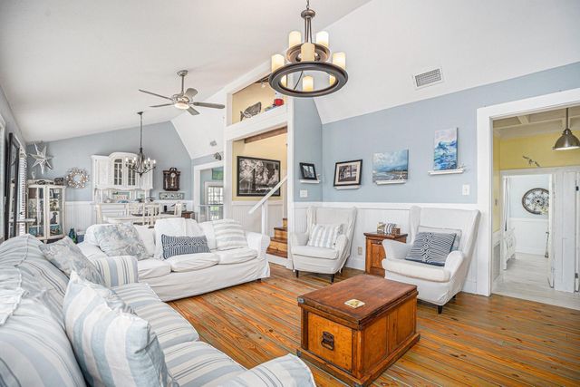 16615 Mansvelt Road, Jamaica Beach, TX 77554