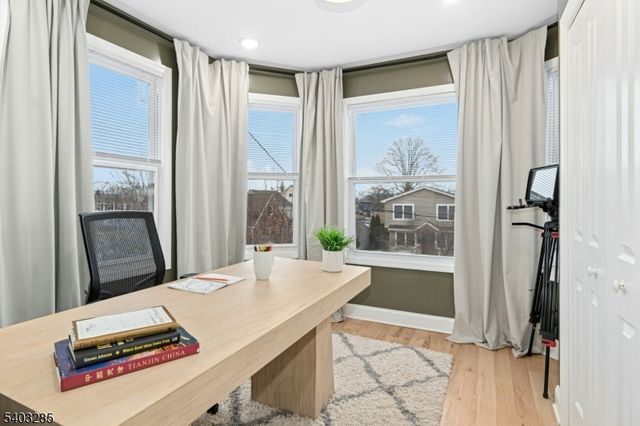 721 Summit St, Linden City, NJ 07036