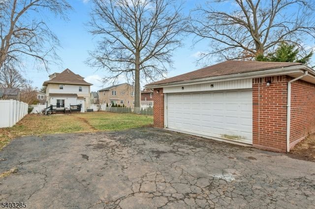 721 Summit St, Linden City, NJ 07036