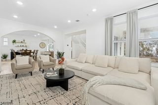 721 Summit St, Linden City, NJ 07036