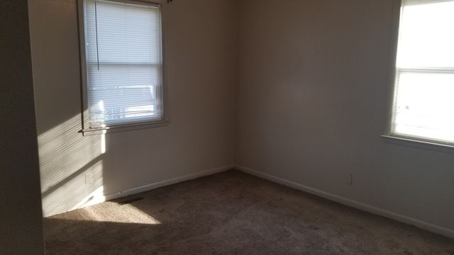 3289 Hinkle Dr, Nashville, TN 37218