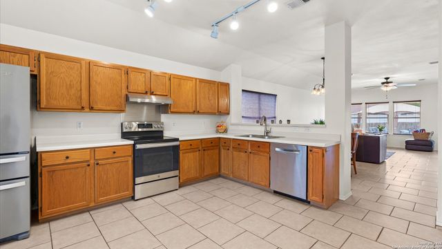 3645 Blakely, Schertz, TX 78154