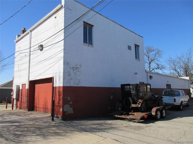 1219 Eureka Avenue, Wyandotte, MI 48192