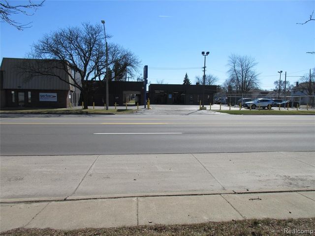 1219 Eureka Avenue, Wyandotte, MI 48192