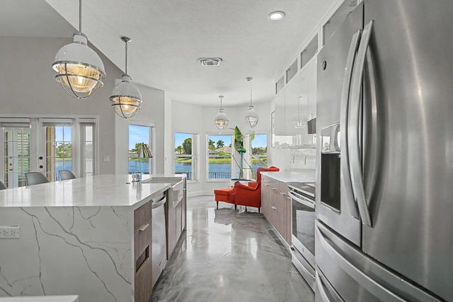 6272 NW 108TH Way, Parkland, FL 33076