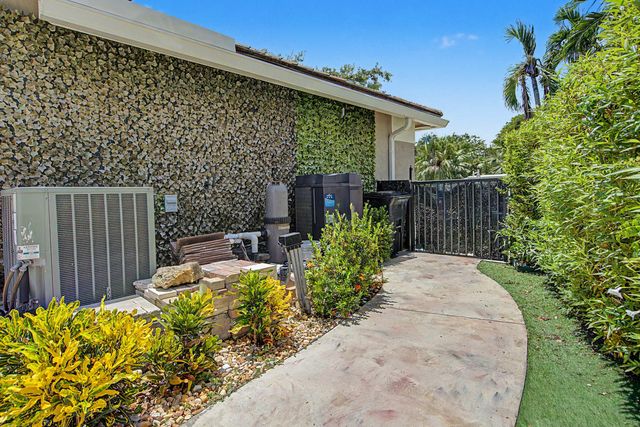 6272 NW 108TH Way, Parkland, FL 33076