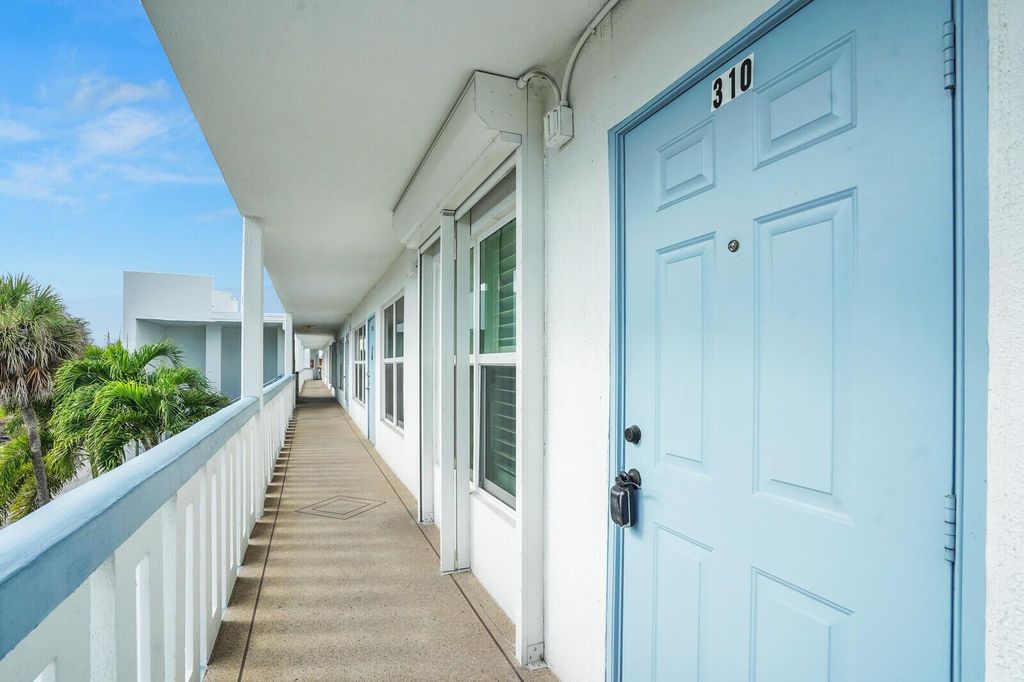 310 Wellington M 310, West Palm Beach, FL 33417