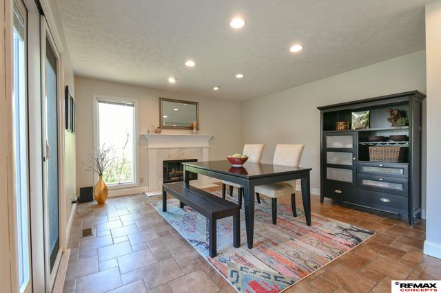 7400 Karl Drive, Lincoln, NE 68516