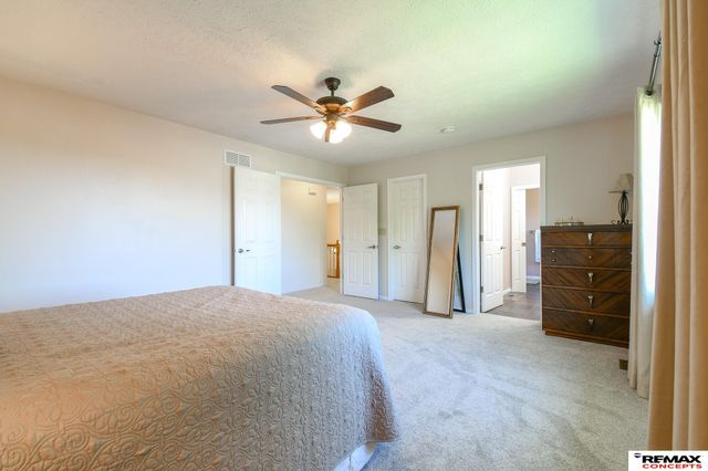 7400 Karl Drive, Lincoln, NE 68516