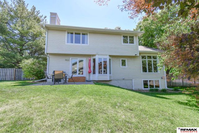 7400 Karl Drive, Lincoln, NE 68516