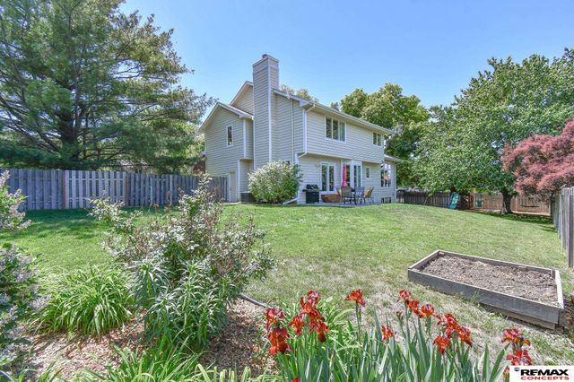 7400 Karl Drive, Lincoln, NE 68516