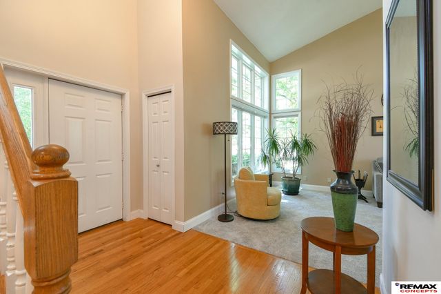 7400 Karl Drive, Lincoln, NE 68516