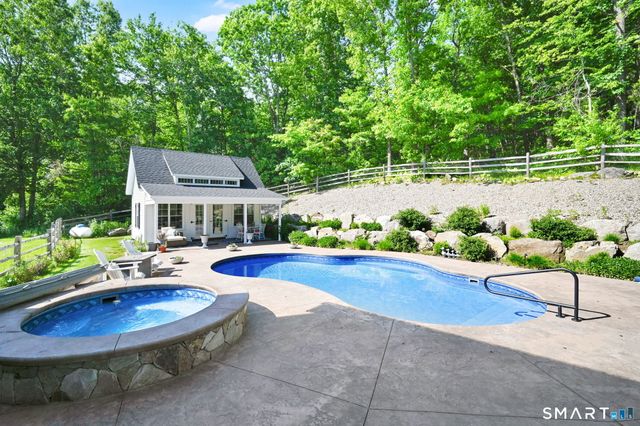 3 Windmill Lane, Canton, CT 06019