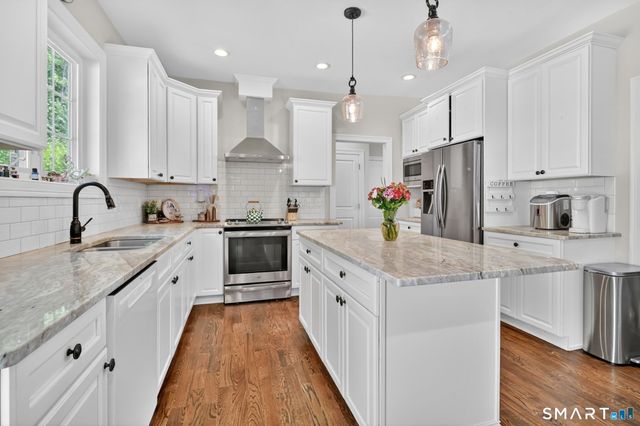 3 Windmill Lane, Canton, CT 06019