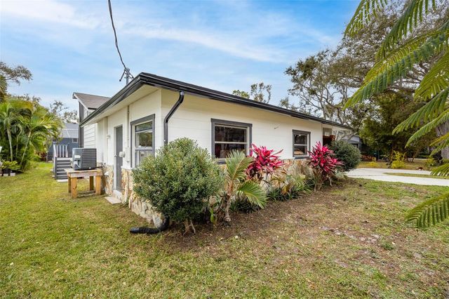 12756 POINSETTIA AVENUE, Seminole, FL 33776