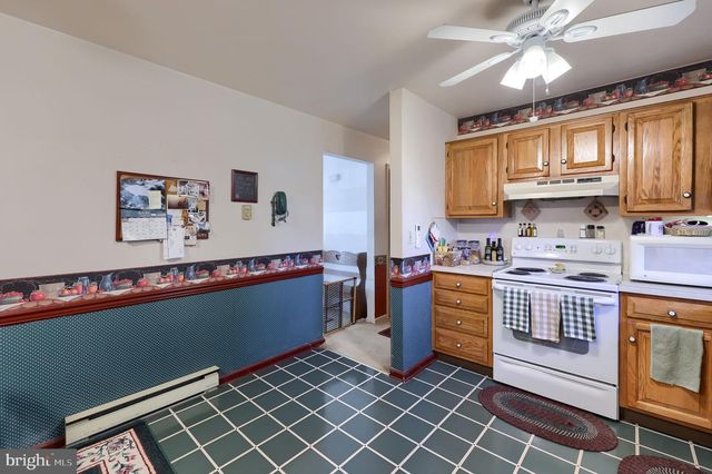 5 ORIOLE DR, Ephrata, PA 17522