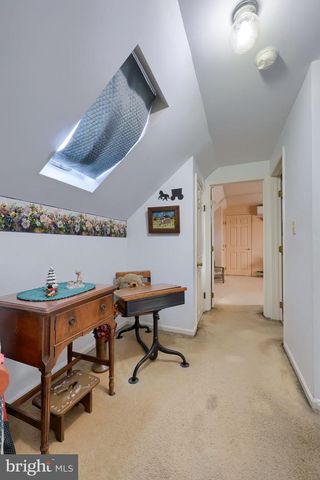 5 ORIOLE DR, Ephrata, PA 17522