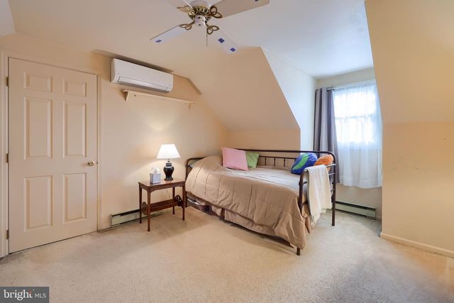 5 ORIOLE DR, Ephrata, PA 17522