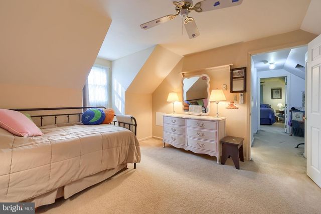 5 ORIOLE DR, Ephrata, PA 17522