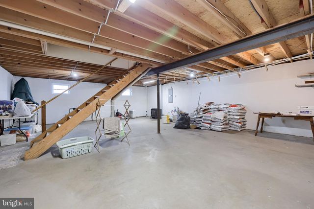 5 ORIOLE DR, Ephrata, PA 17522