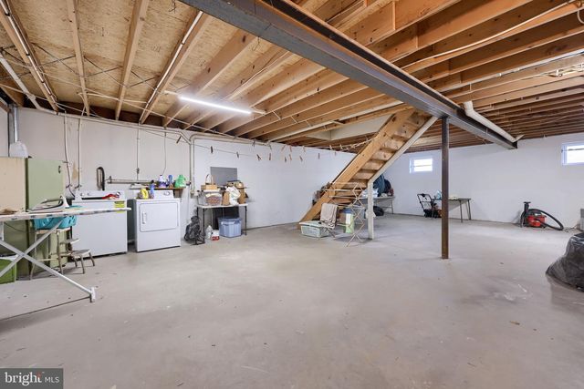 5 ORIOLE DR, Ephrata, PA 17522