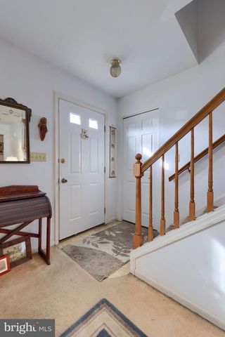 5 ORIOLE DR, Ephrata, PA 17522