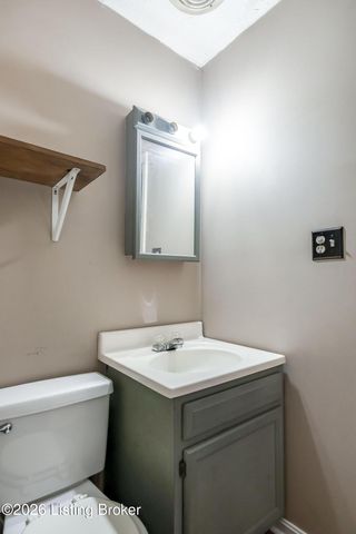 6620 Ashby Ln, Louisville, KY 40272