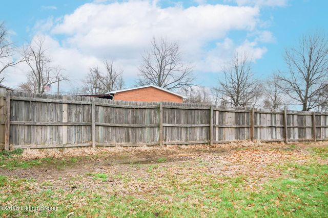 6620 Ashby Ln, Louisville, KY 40272