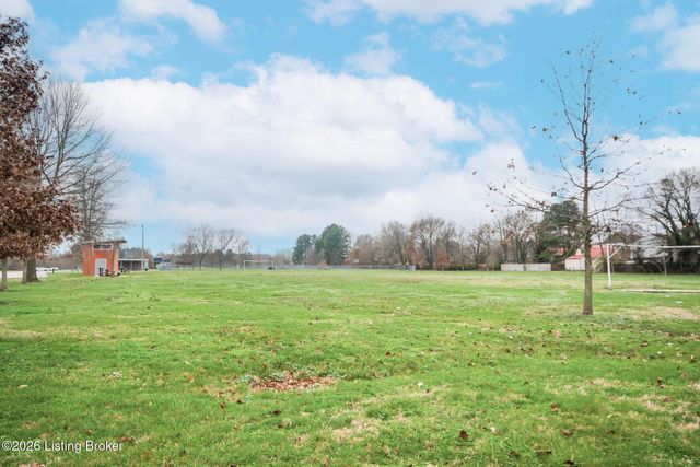 6620 Ashby Ln, Louisville, KY 40272