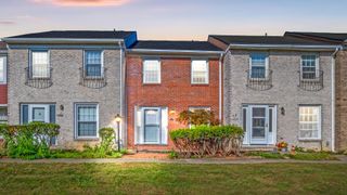 2430 S Hardesty Drive S, S7, Columbus, OH 43204