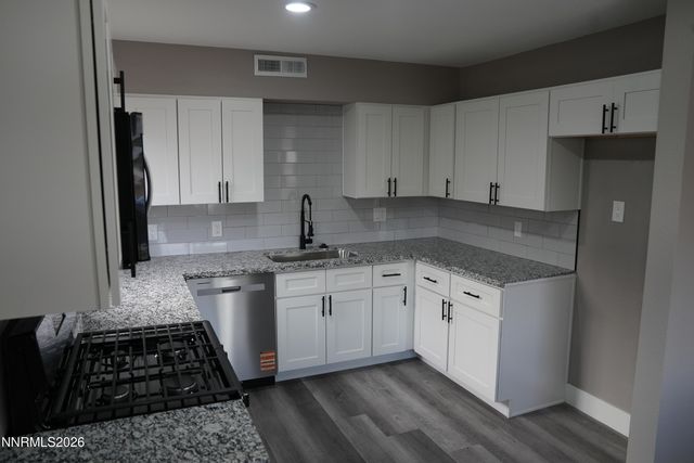 11 E J Street, Sparks, NV 89431