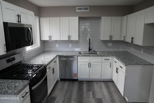 11 E J Street, Sparks, NV 89431