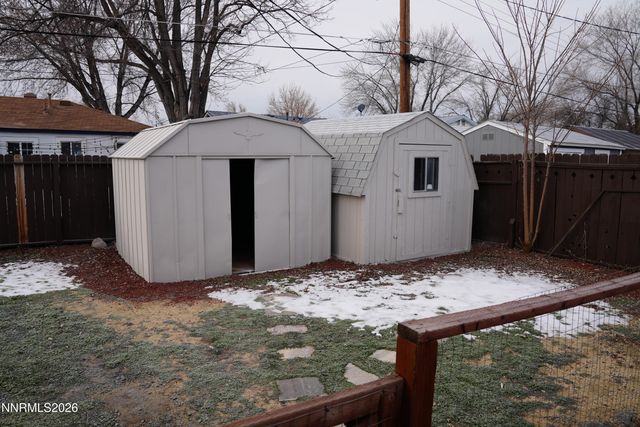 11 E J Street, Sparks, NV 89431