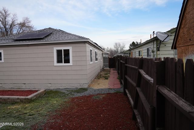 11 E J Street, Sparks, NV 89431