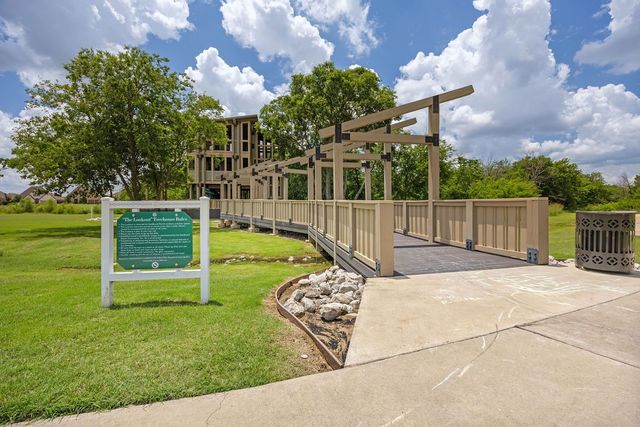 2008 Braided Mane Avenue, Aubrey, TX 76227