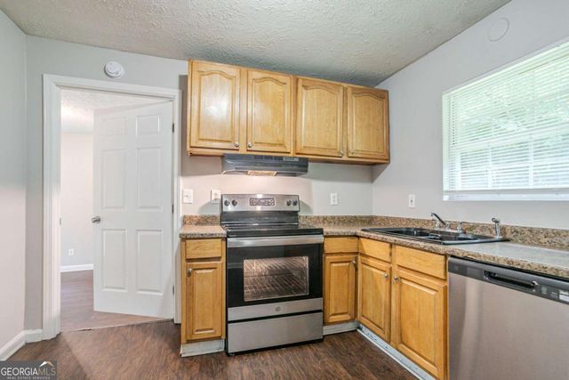 2757 Revere Drive NW, Atlanta, GA 30318