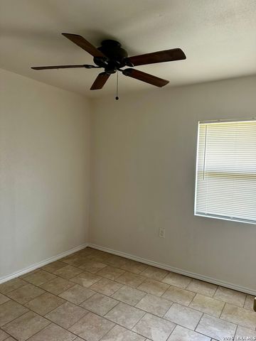 9803 Flatland Trl, Converse, TX 78109