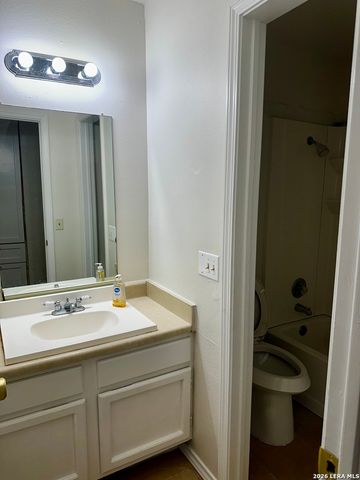 9803 Flatland Trl, Converse, TX 78109