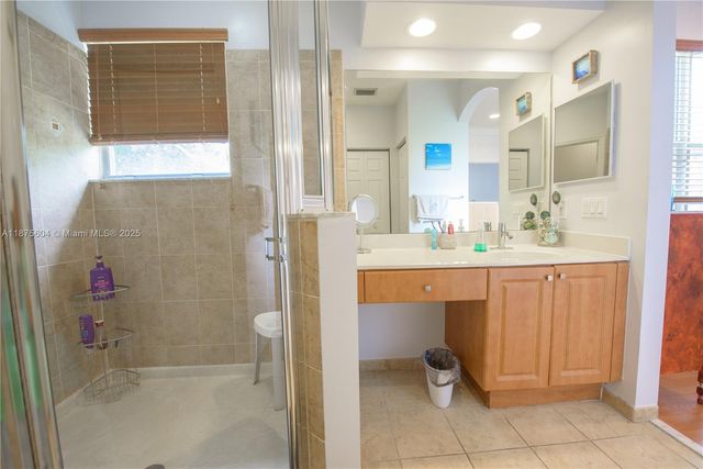 1316 SE 18th Ter, Homestead, FL 33035
